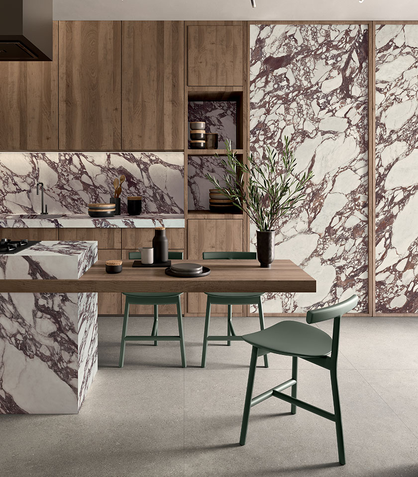 Contemporary kitchen featuring Noblesse Viola Arabesque and Intense Crete by Lea Ceramiche: marble- and concrete-effect surfaces for an elegant, tactile interior.